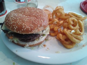 XXL Burger Hollywood Canteen